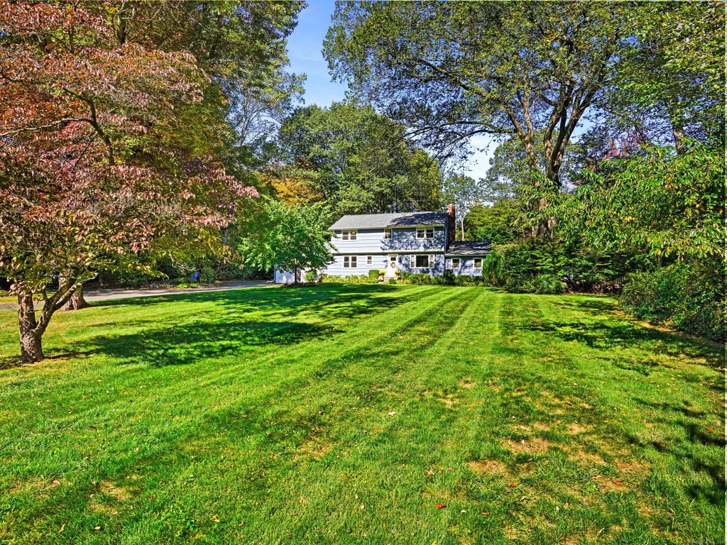 Photo of 17 Redcoat Road, Norwalk, CT 06850 (MLS # 24128987)