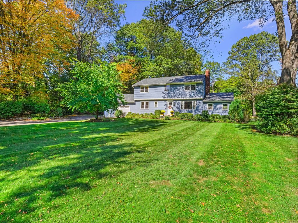 Photo of 17 Redcoat Road, Norwalk, CT 06850 (MLS # 24128987)