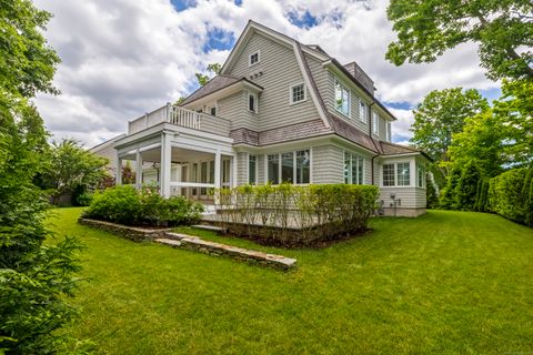 A home in New Canaan