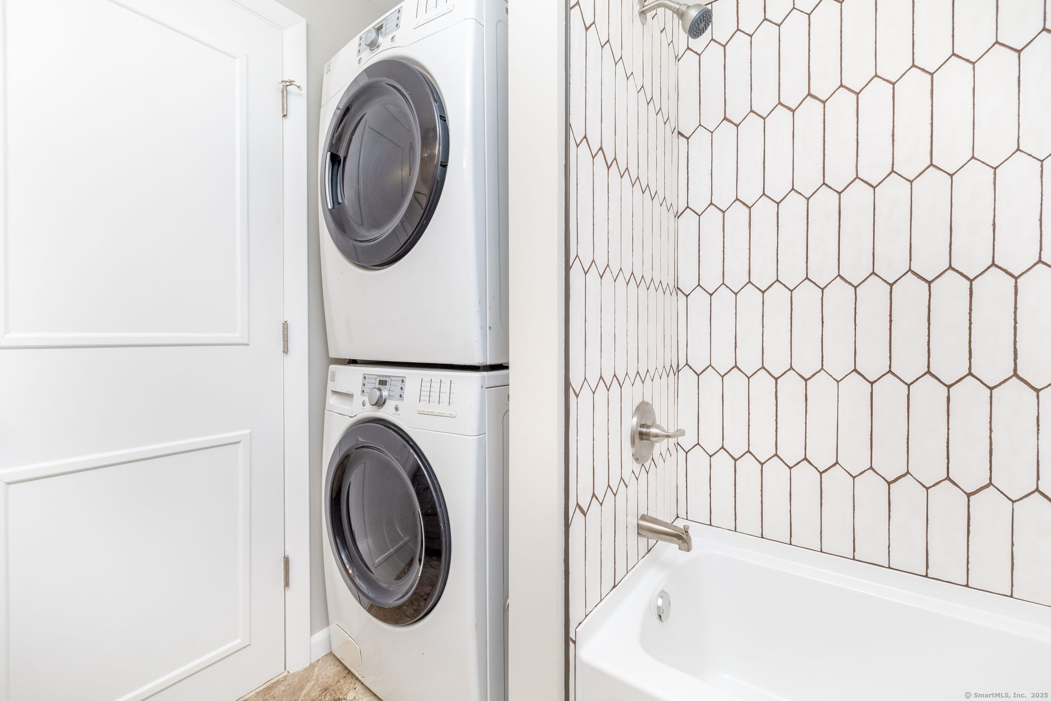 281 Spring Road, North Haven, Connecticut image 21