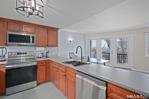 Tiny photo for 3250 Fairfield Avenue #APT 211, Bridgeport, CT 06605 (MLS # 24157578)