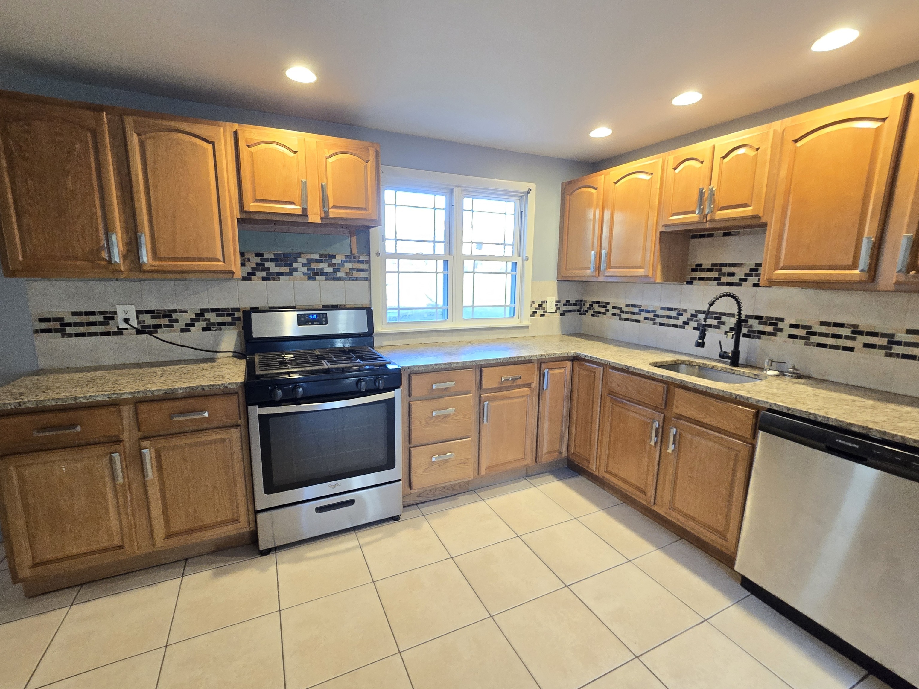 East Hartford, Connecticut 06108, United States, 4 Bedrooms Bedrooms, ,2 BathroomsBathrooms,Residential,Coming Soon,227831