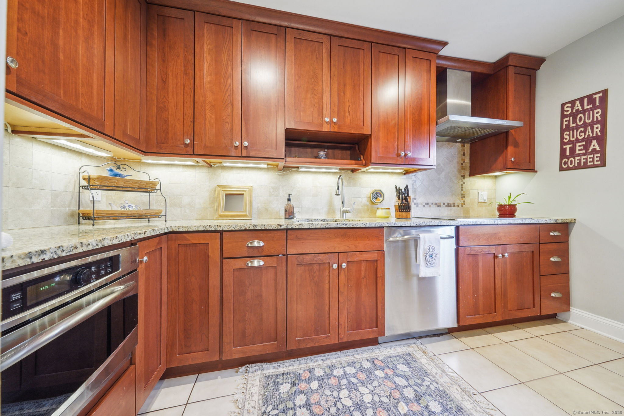 2539 Bedford Street #APT 33B, Stamford, Connecticut image 8