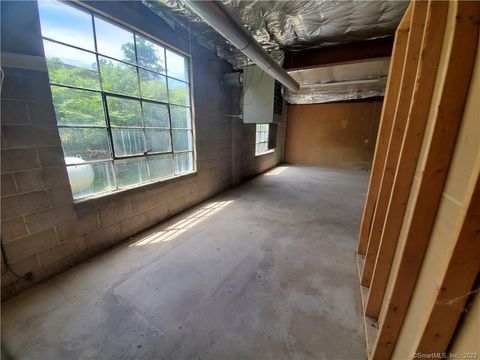 Tiny photo for 19 Sandscreen Road #Left Side, Avon, CT 06001 (MLS # 24140100)