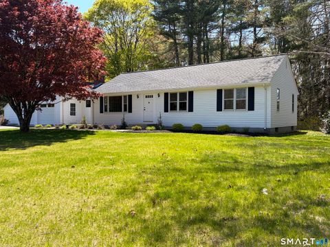 Homes For Sale - 296 Liberty Highway<br/> Putnam, CT 06260