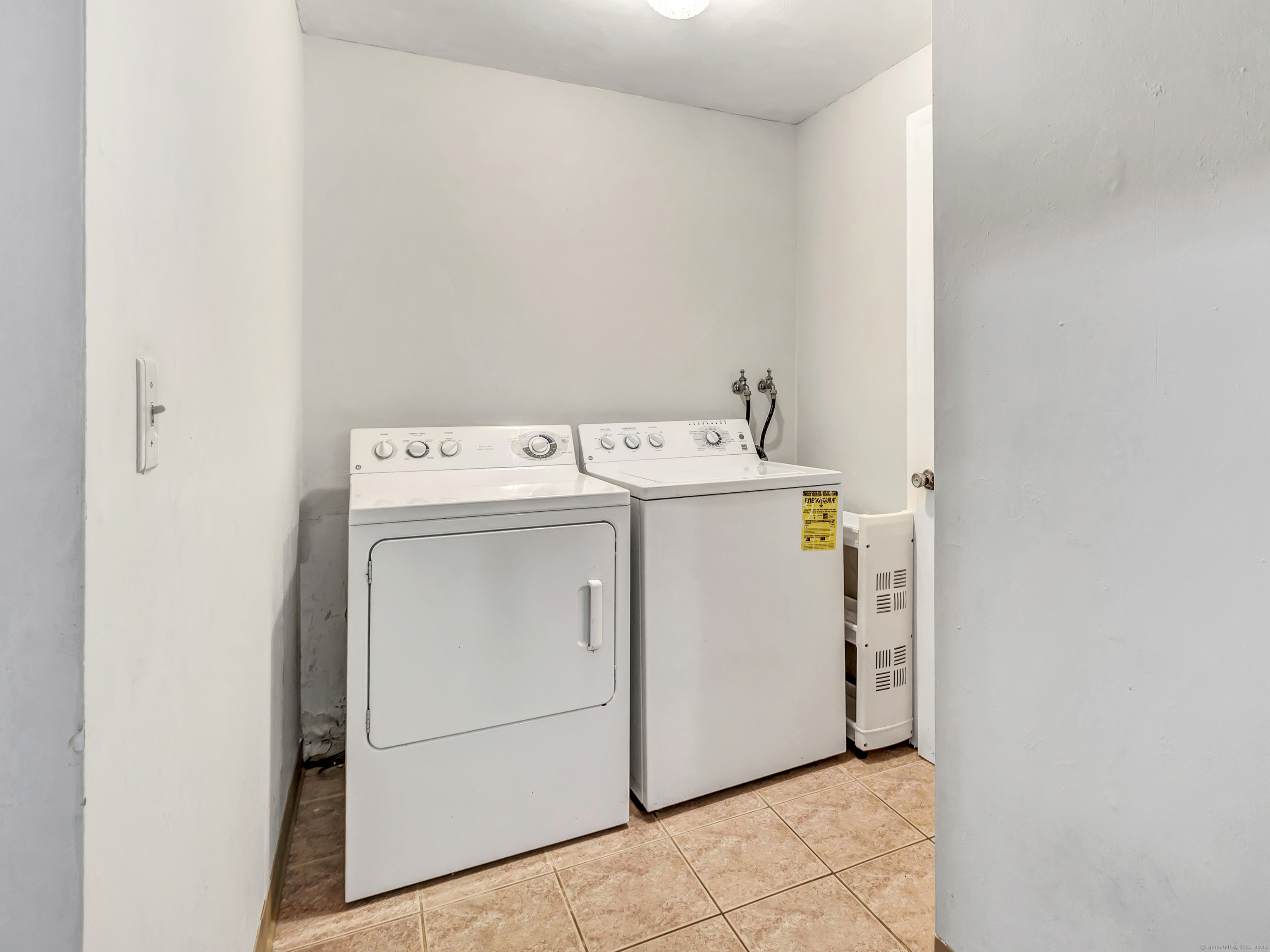 44 Belleview Drive, Derby, Connecticut image 37