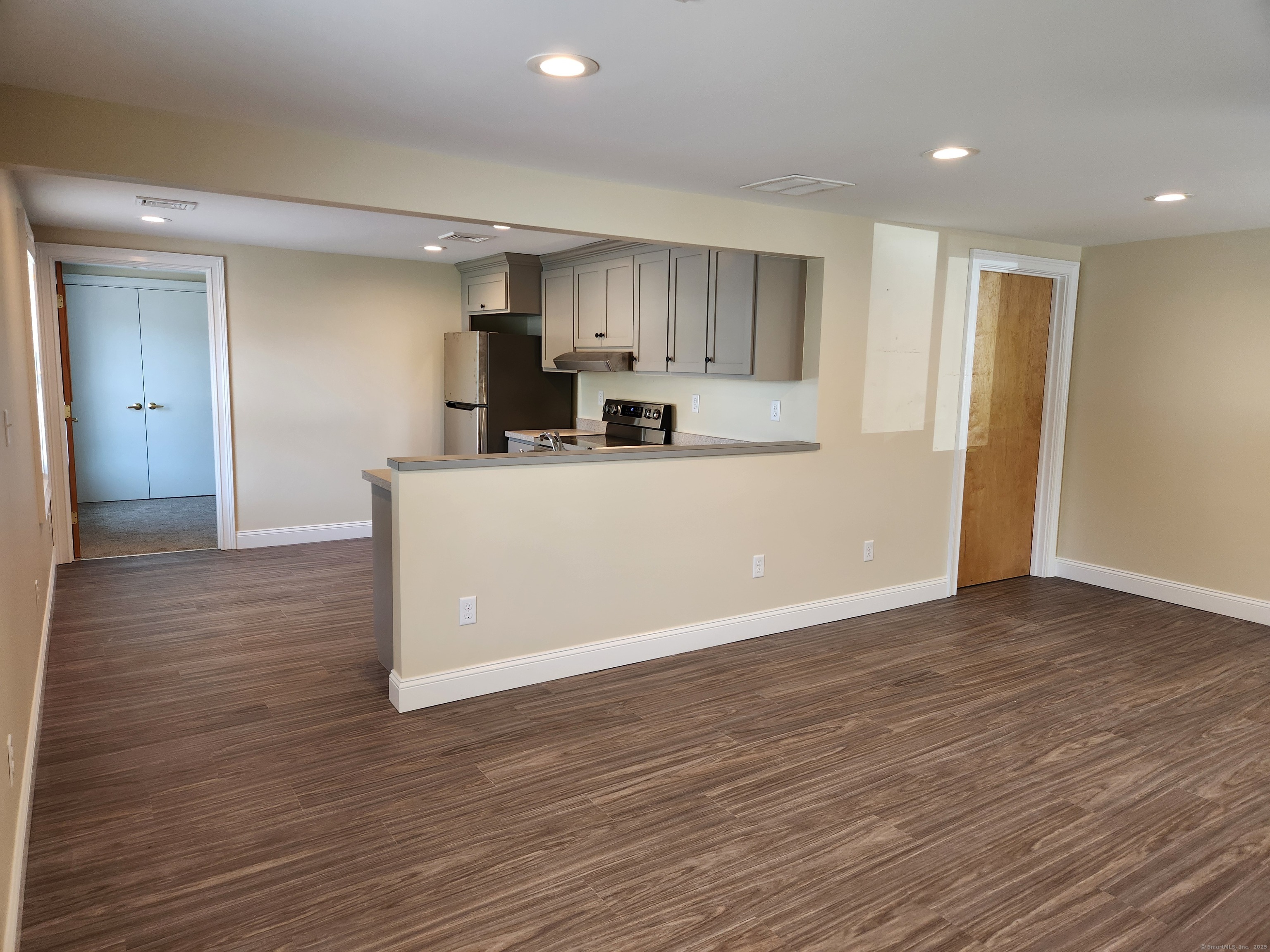 132 West Main Street E