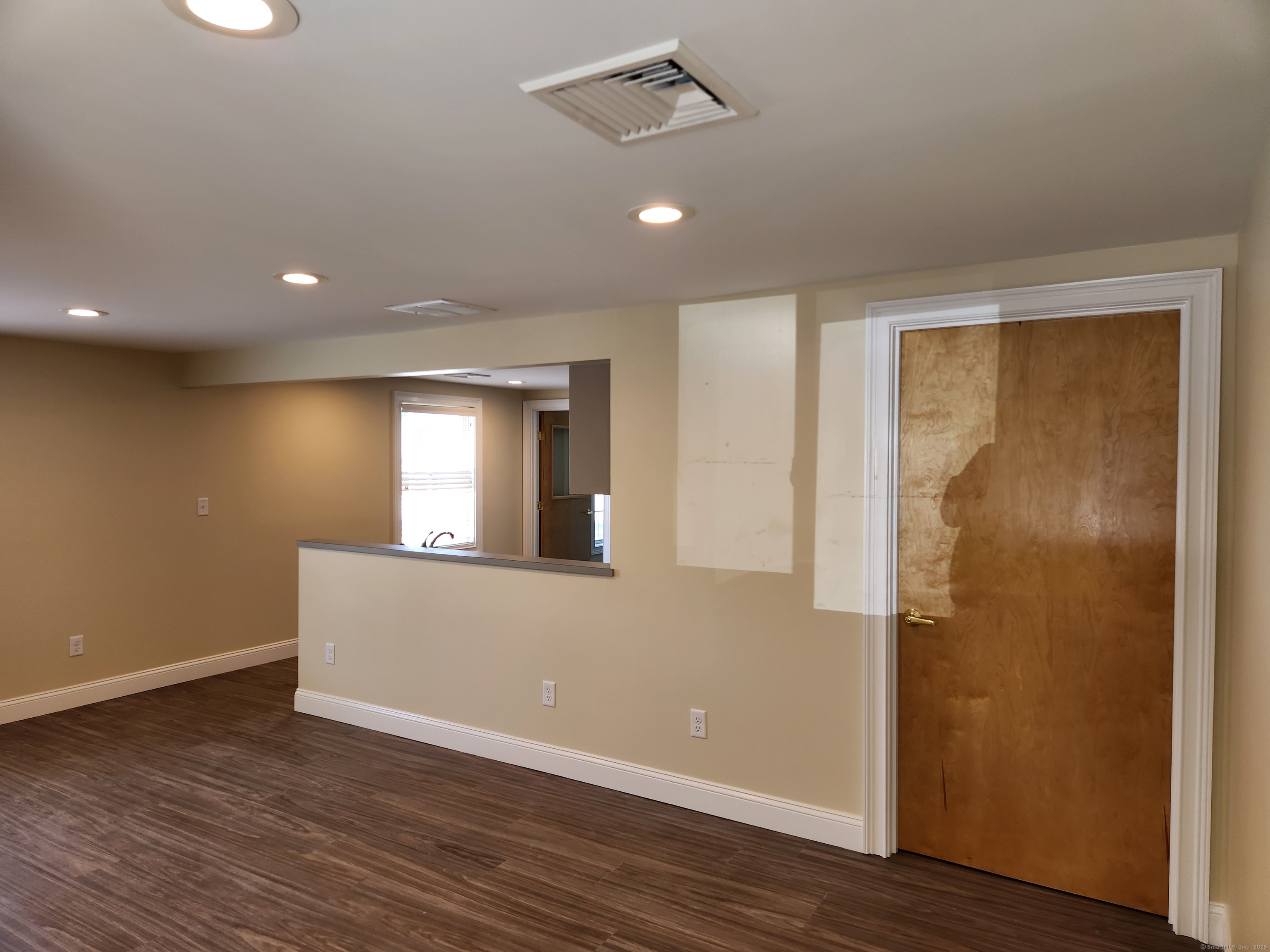 132 West Main Street E