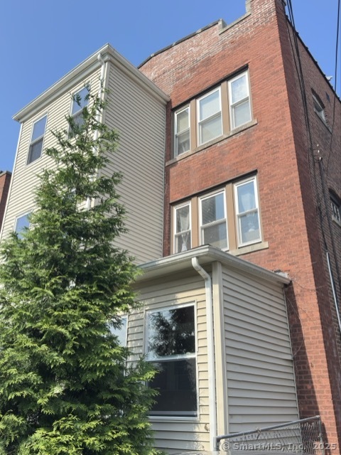 26 Groton Street