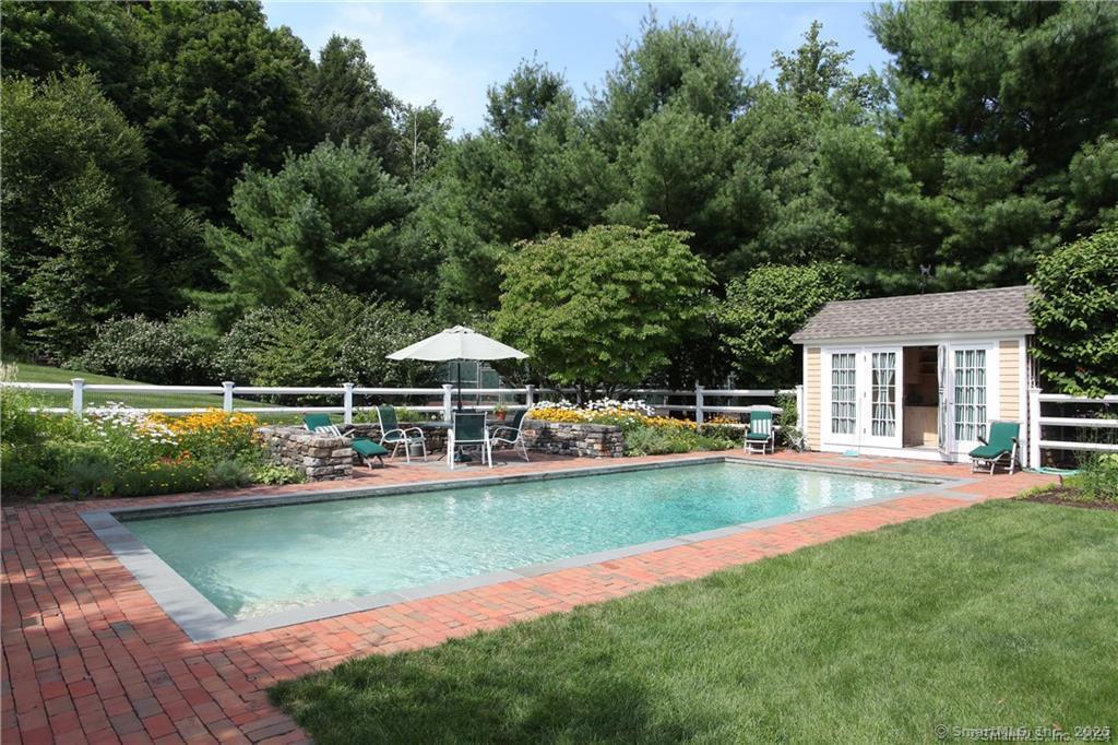 32 Leach Hollow Road