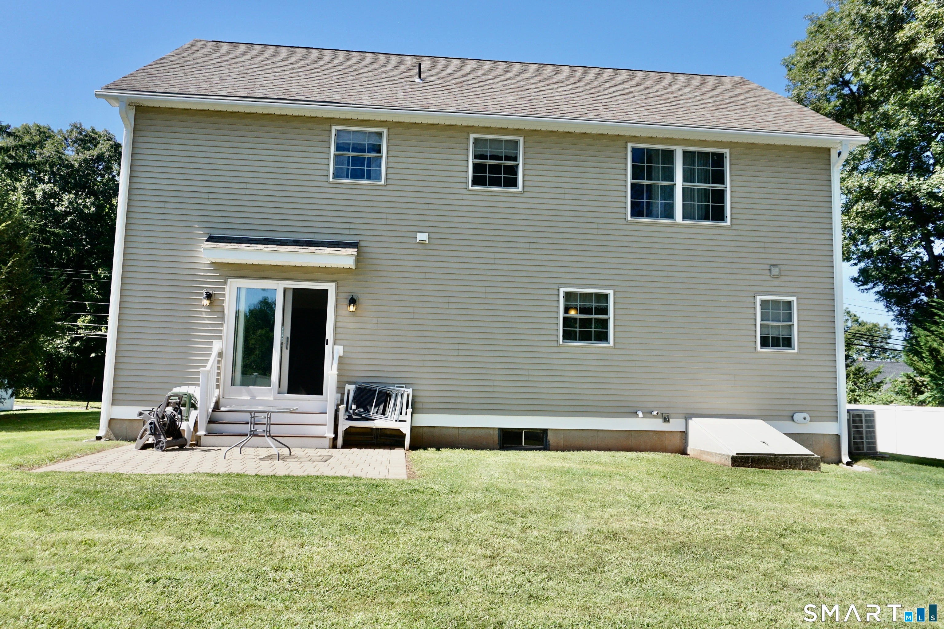 139 South End Road