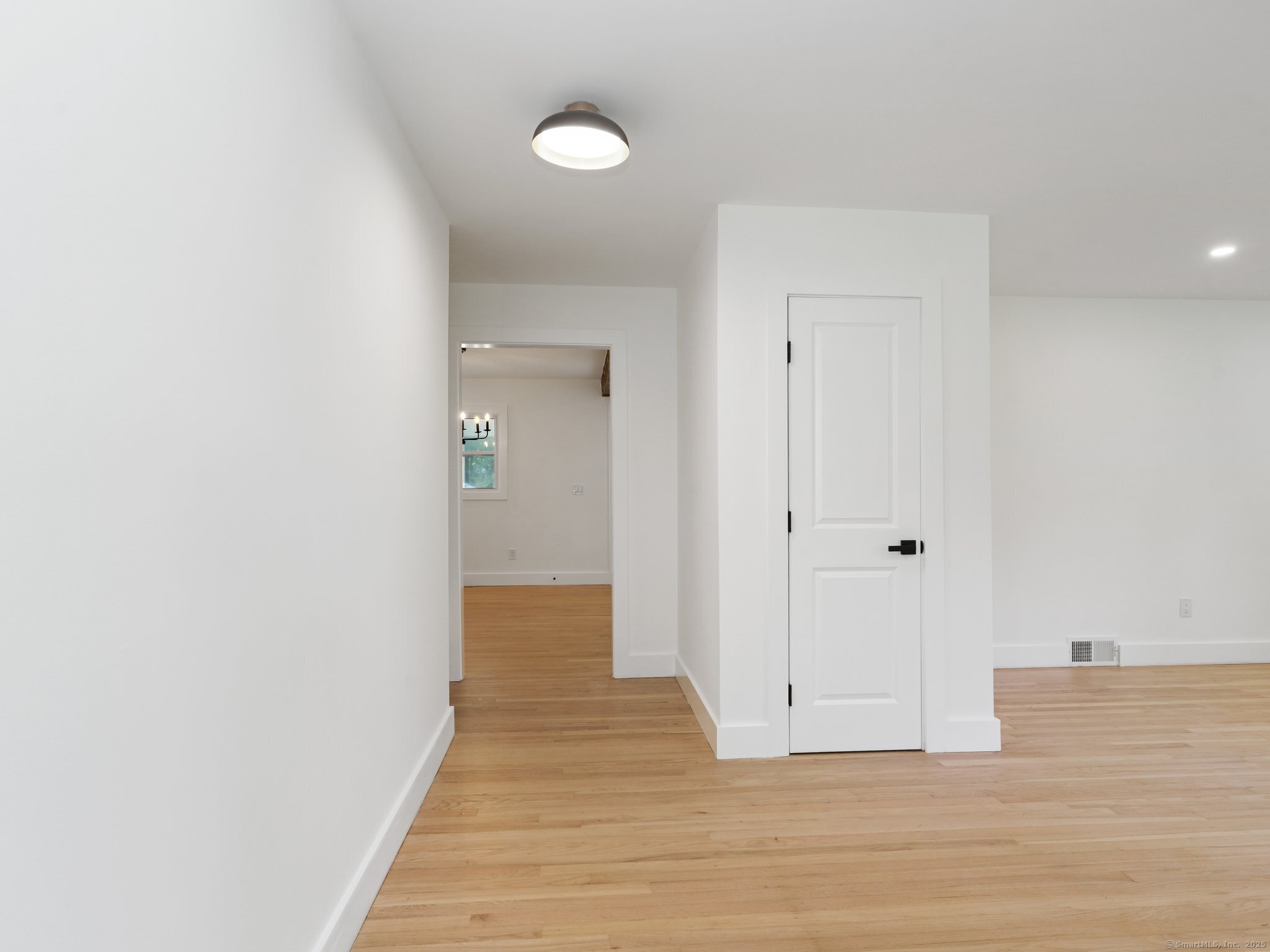 279 Beacon Hill Road, Trumbull, Connecticut image 3