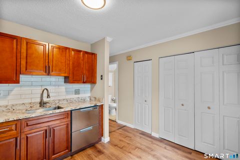 Tiny photo for 585 Park Road #7-3, Waterbury, CT 06708 (MLS # 24172458)