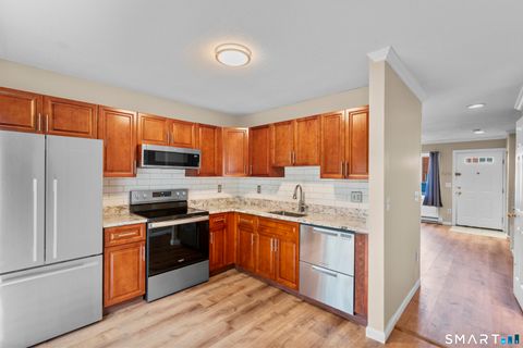 Tiny photo for 585 Park Road #7-3, Waterbury, CT 06708 (MLS # 24172458)