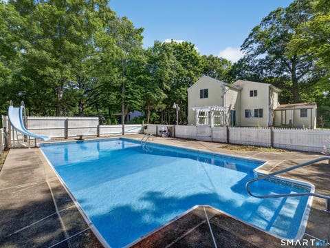 Photo of 149 Liberty St Street, Clinton, CT 06413 (MLS # 24195197)