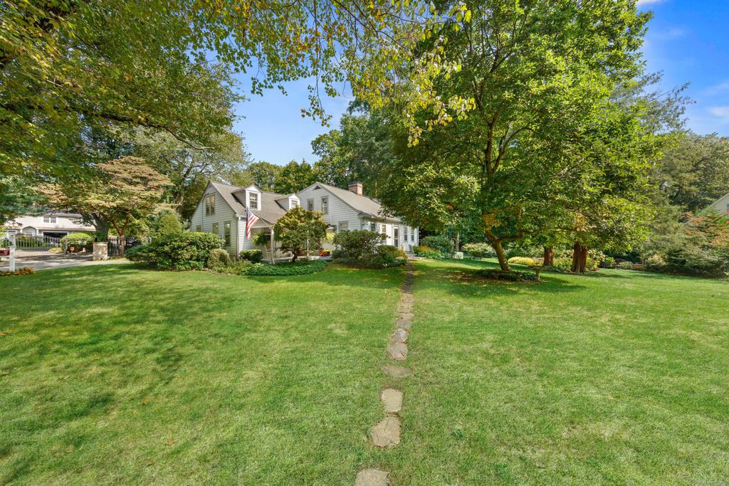 Photo of 143 Overbrook Drive, Stamford, CT 06906 (MLS # 24132263)