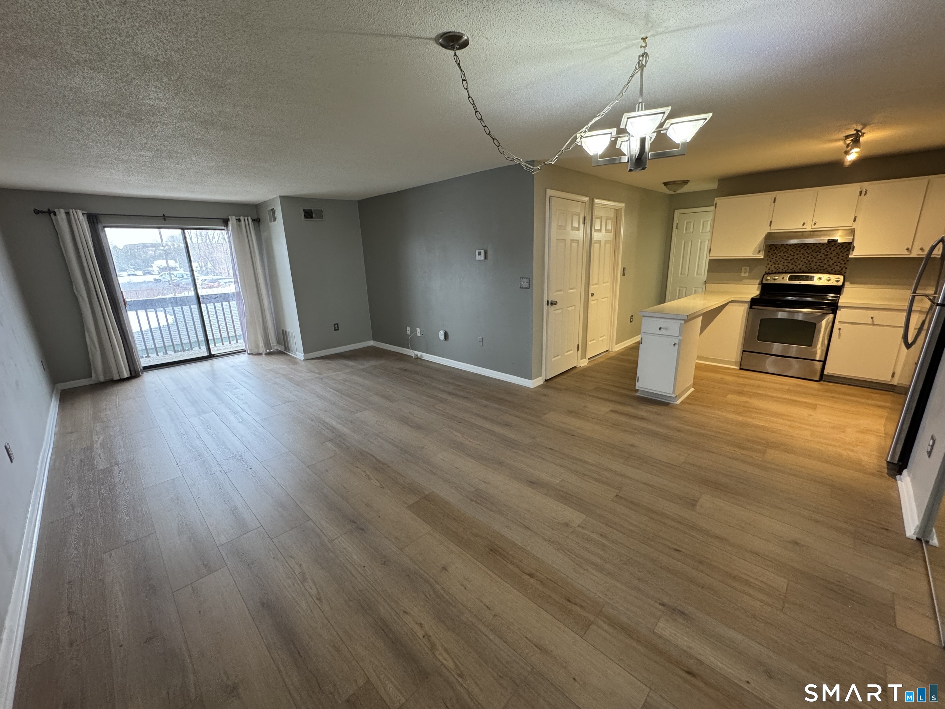 2202 Harbor View Drive 2202