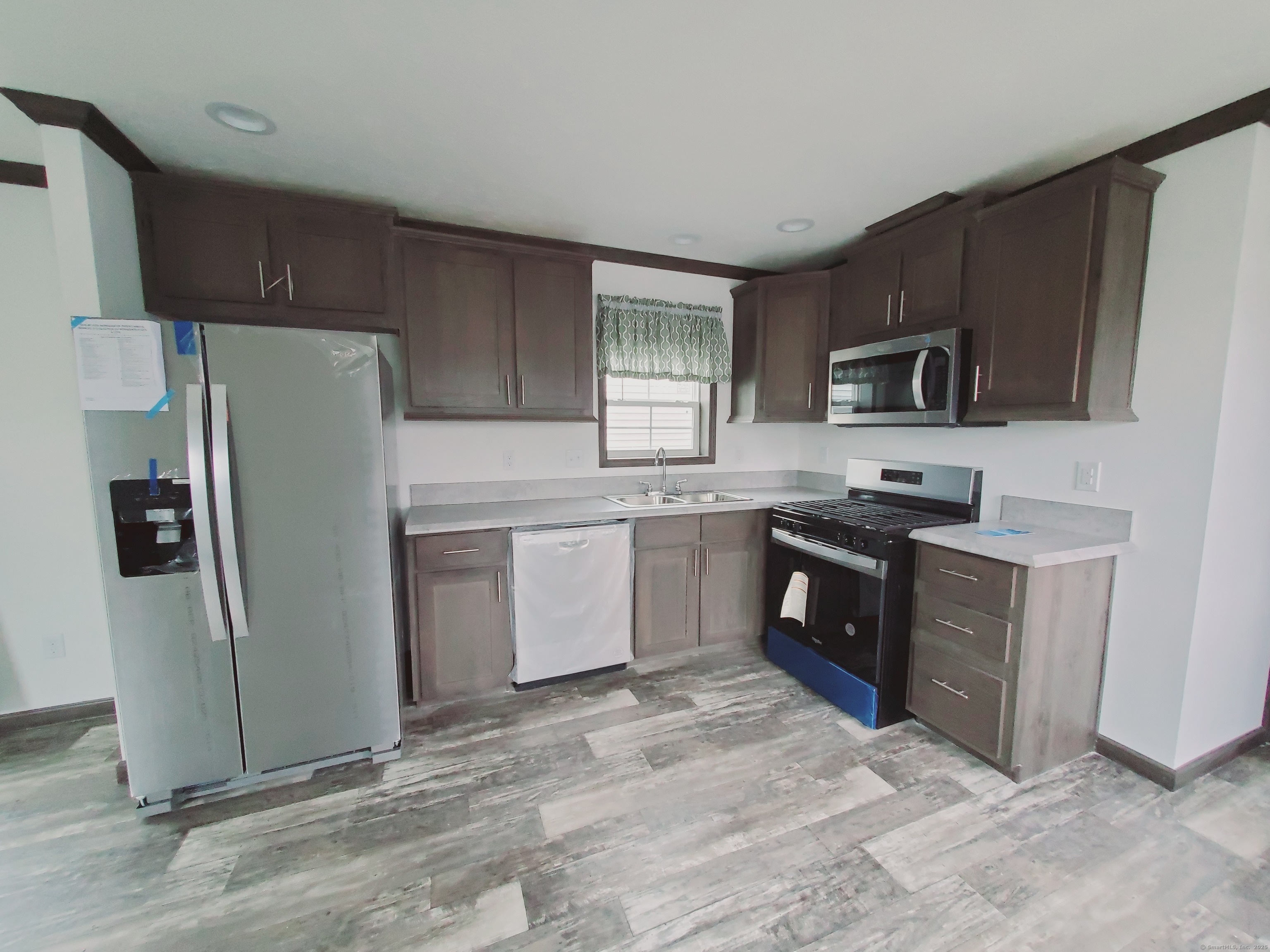 525 E Main Street #44, Branford, Connecticut image 3