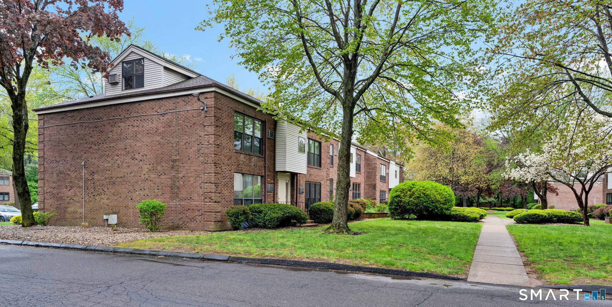 104 Wellington Drive 104