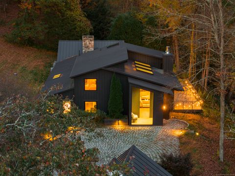 Photo of 67 Squire Road, Roxbury, CT 06783 (MLS # 24135700)