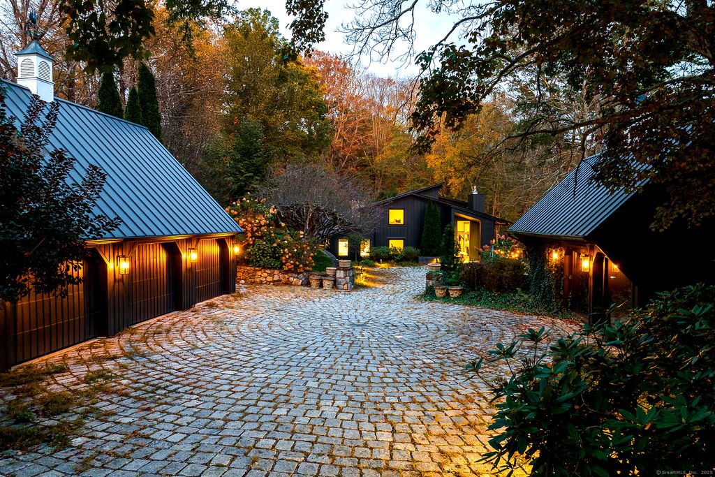 Photo of 67 Squire Road, Roxbury, CT 06783 (MLS # 24135700)