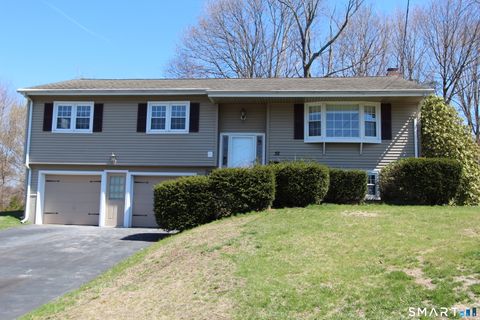 Photo of 32 Lexington Circle, Newington, CT 06111 (MLS # 24174151)