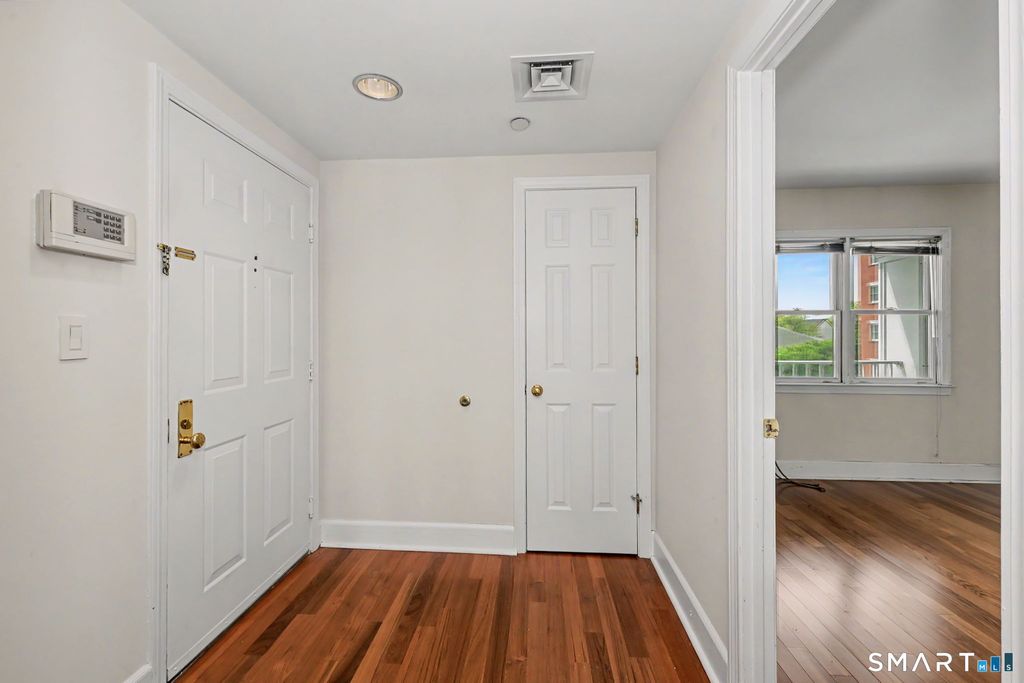 Photo of 43 Harbor Drive #311, Stamford, CT 06902 (MLS # 24173208)