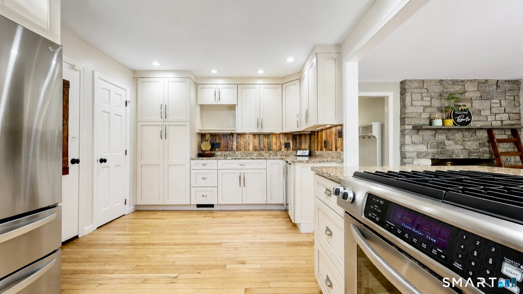 285 Wooding Hill Road