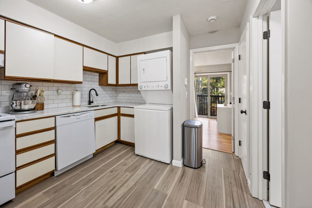 Photo of 426 Emmett Street #APT N, Bristol, CT 06010 (MLS # 24141537)