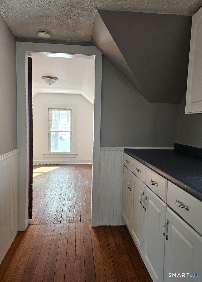 21 Sigourney Street 3