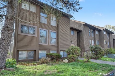 Tiny photo for 900 Mix Avenue #60, Hamden, CT 06514 (MLS # 24168330)