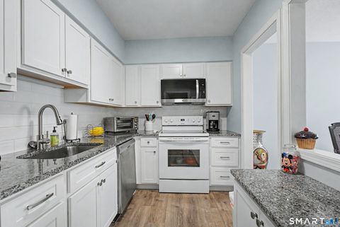Tiny photo for 900 Mix Avenue #60, Hamden, CT 06514 (MLS # 24168330)