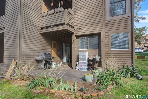Tiny photo for 900 Mix Avenue #60, Hamden, CT 06514 (MLS # 24168330)