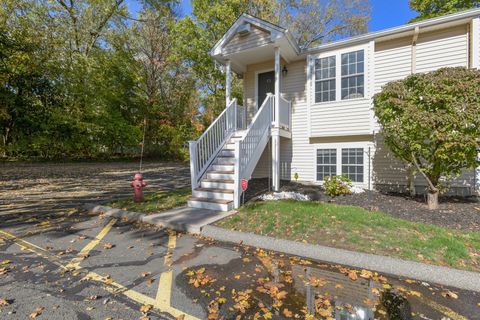 Photo of 530 Center Street #C1, Wallingford, CT 06492 (MLS # 24135701)