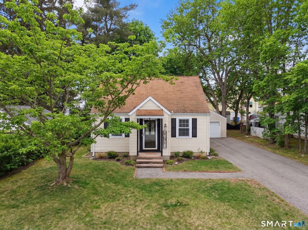 Photo of 497 Parker Avenue S, Meriden, CT 06450 (MLS # 24153475)