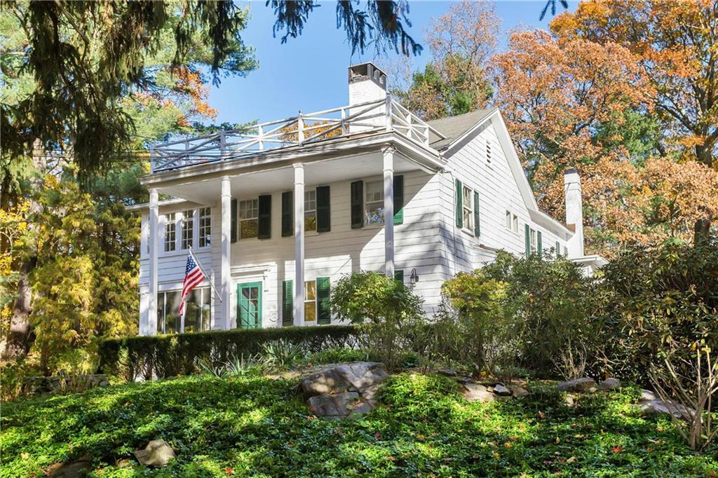 Photo 1 of 38 Goodwives River Road, Darien, Connecticut, $935,000, Web #: 99167109