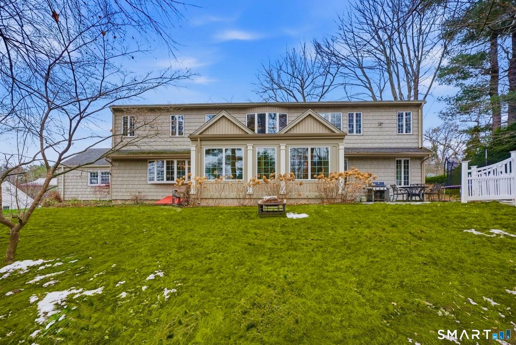 Photo of 47 Hillsboro Drive, West Hartford, CT 06107 (MLS # 24143979)