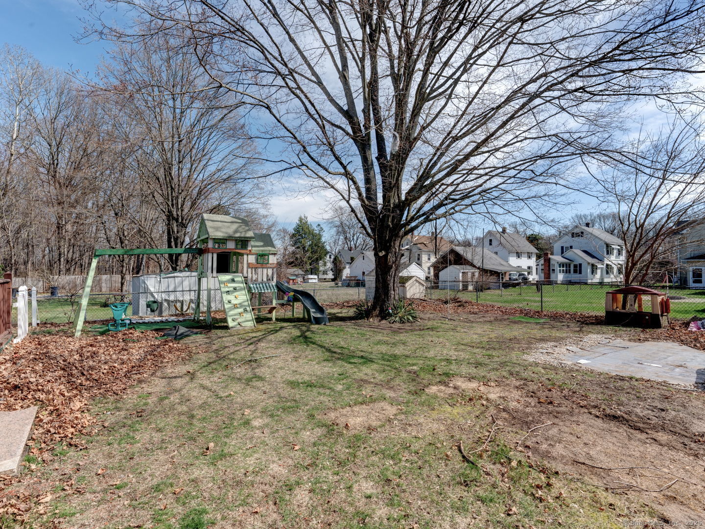 17 Smith Street, Windsor Locks, Connecticut image 4