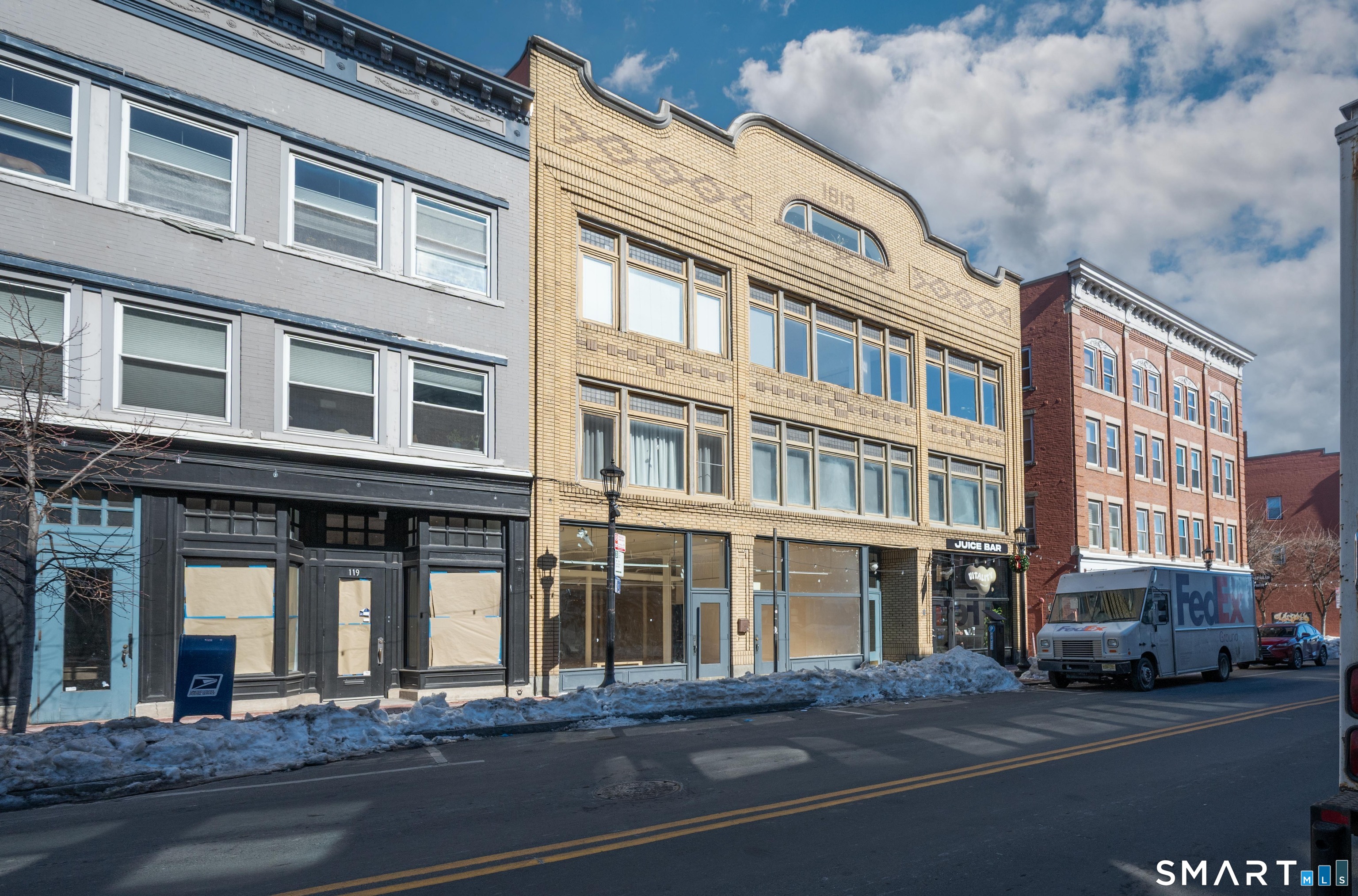 125 Washington Street 206