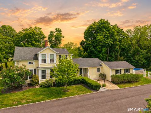 Photo of 327 W Main Street, Cheshire, CT 06410 (MLS # 24177431)