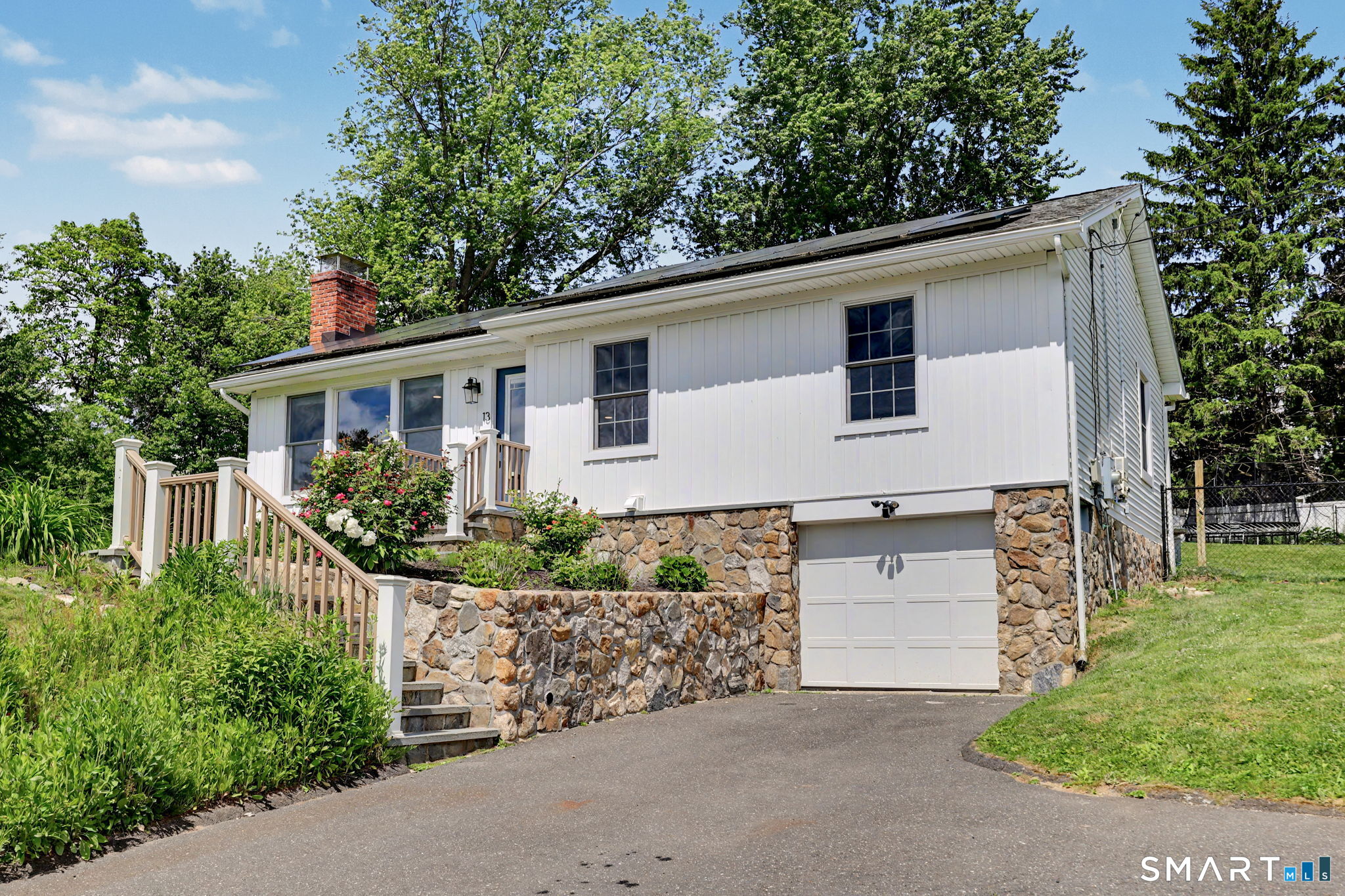 13 Fox Hollow Road