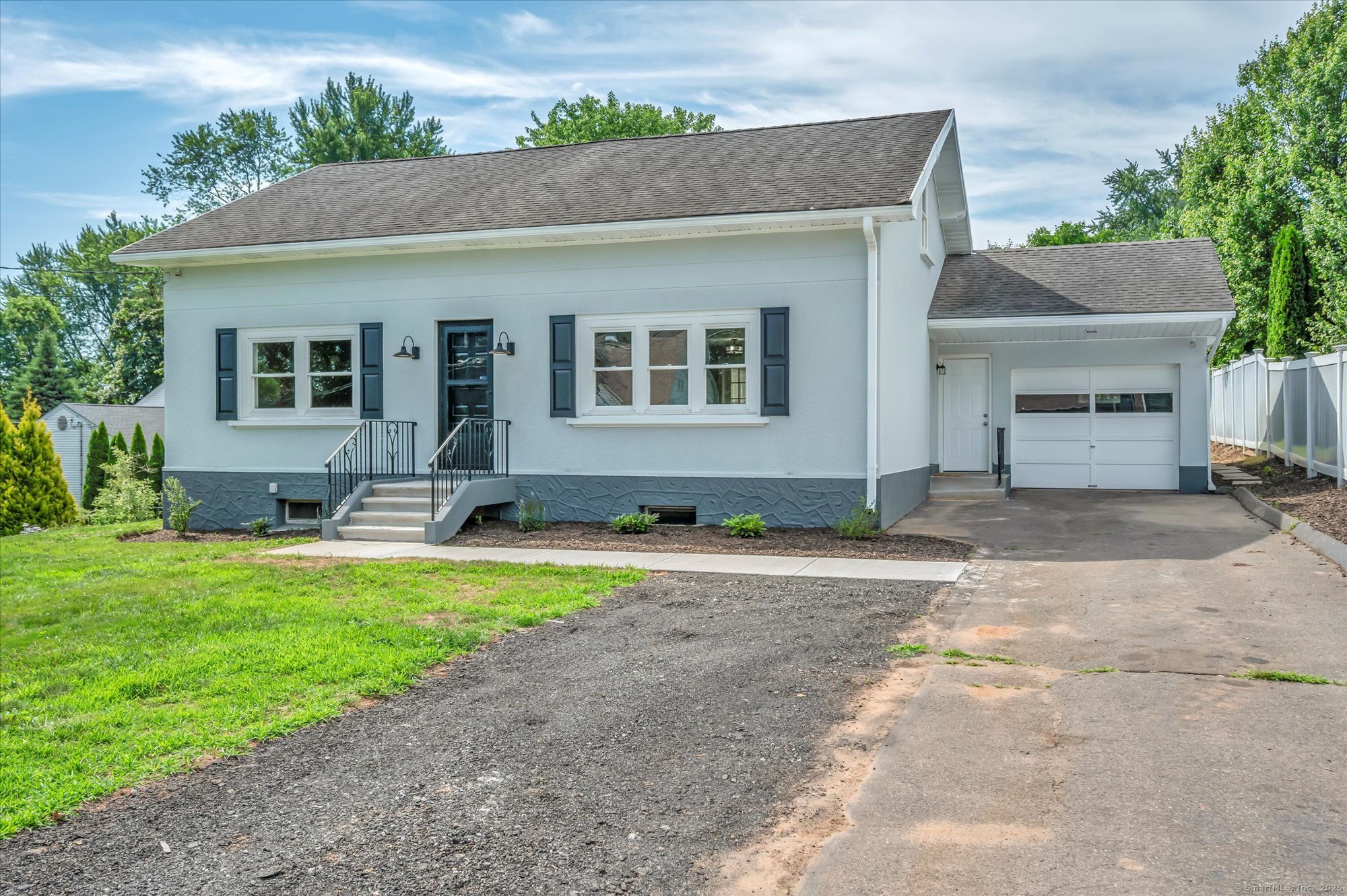 2 Riverview Place