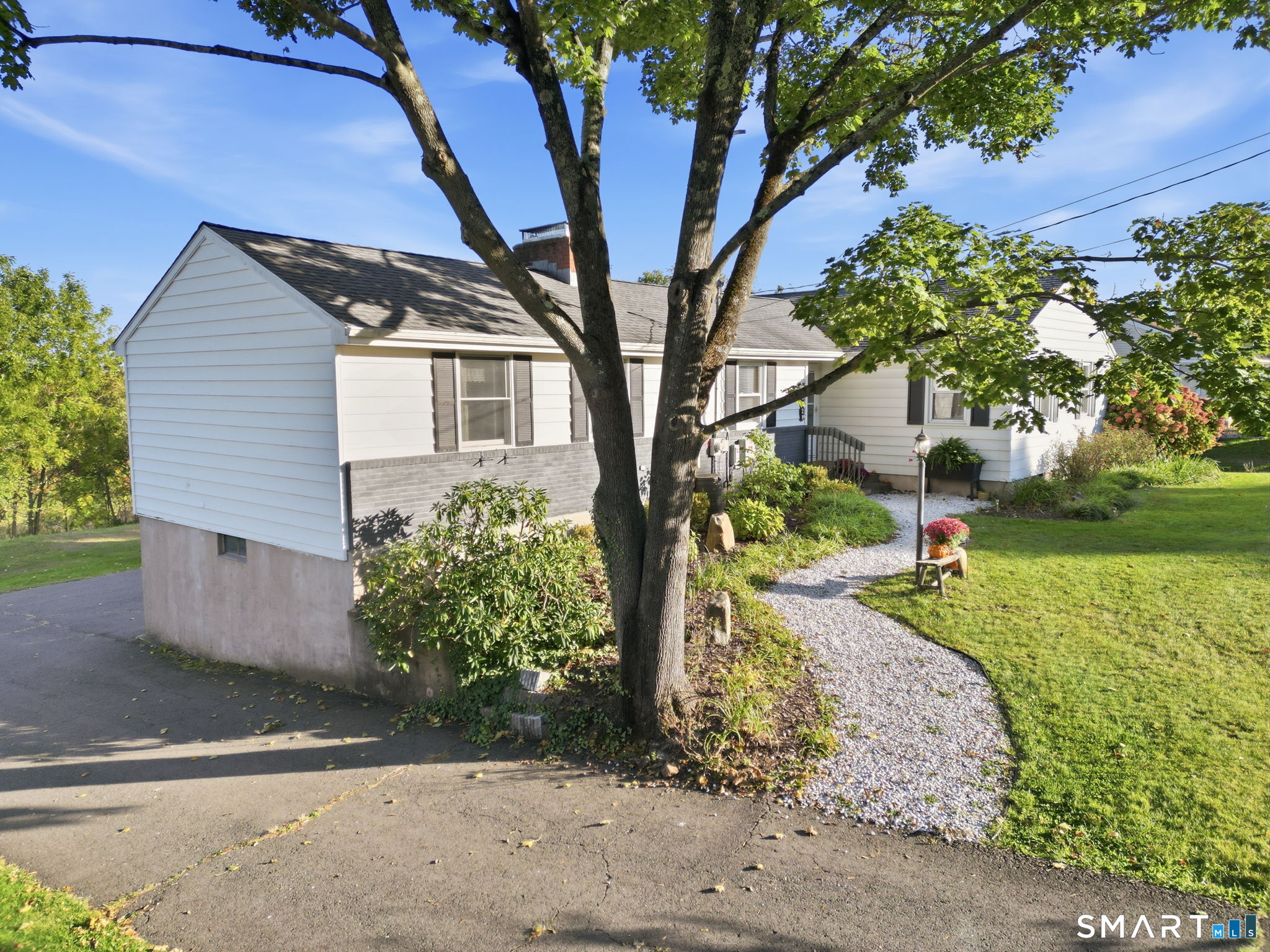 972 Ridgewood Road
