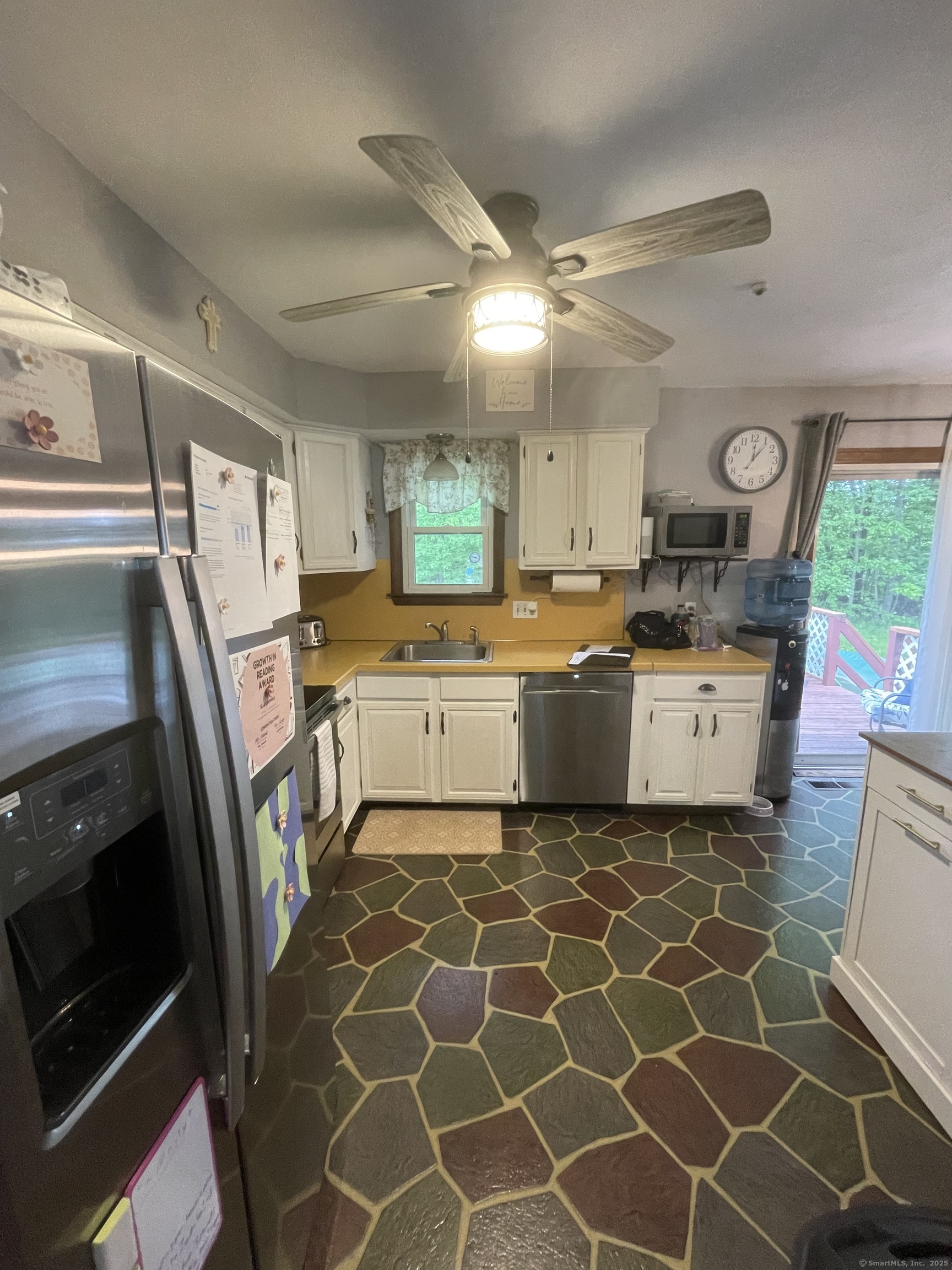 322 Beth Lane, Waterbury, Connecticut image 14
