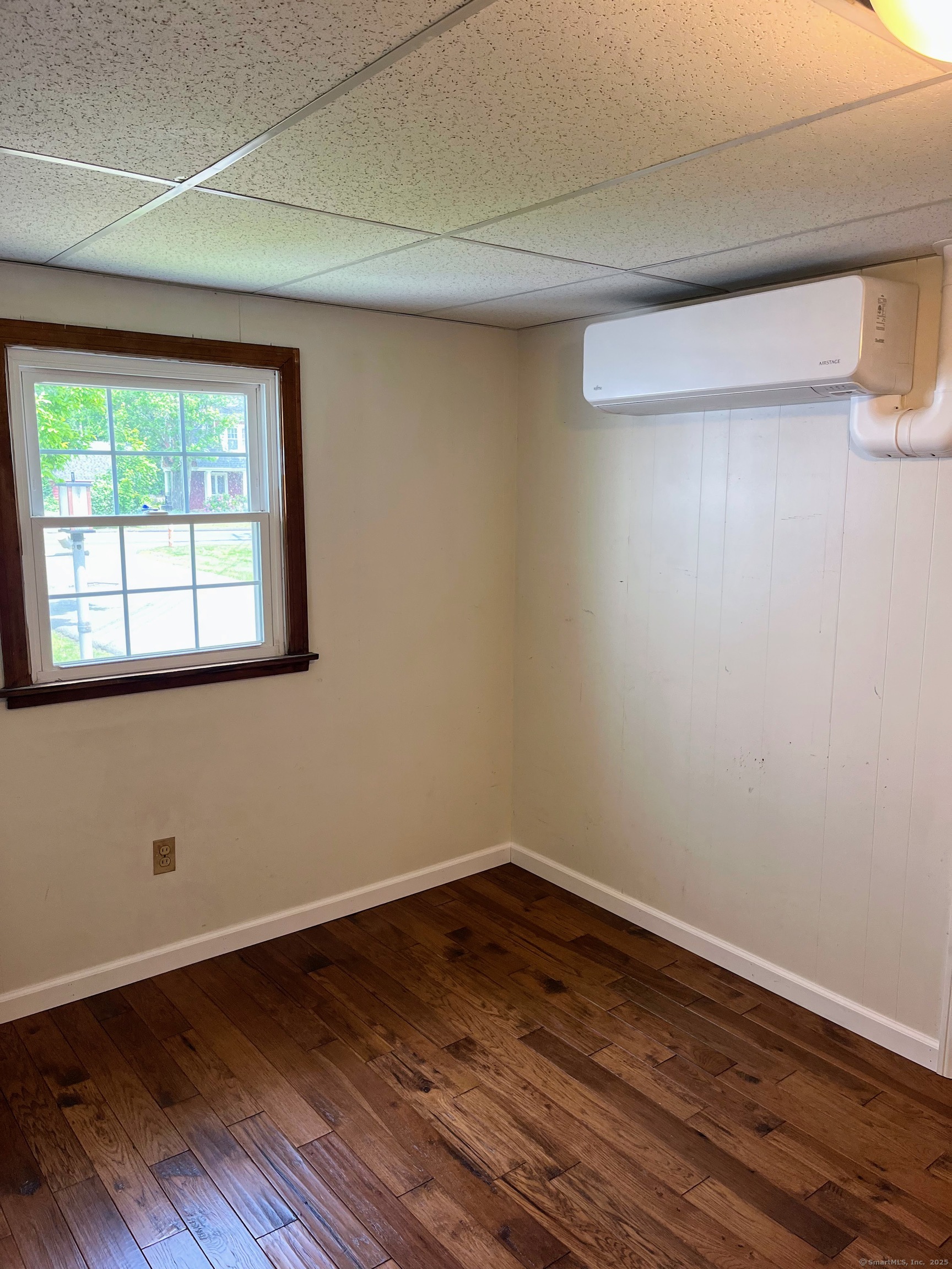 Granby, Connecticut 06035, United States, ,Residential,Active,124