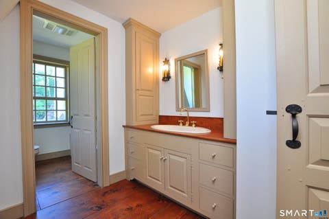 Tiny photo for 712 Spring Street, Manchester, CT 06040 (MLS # 24197900)