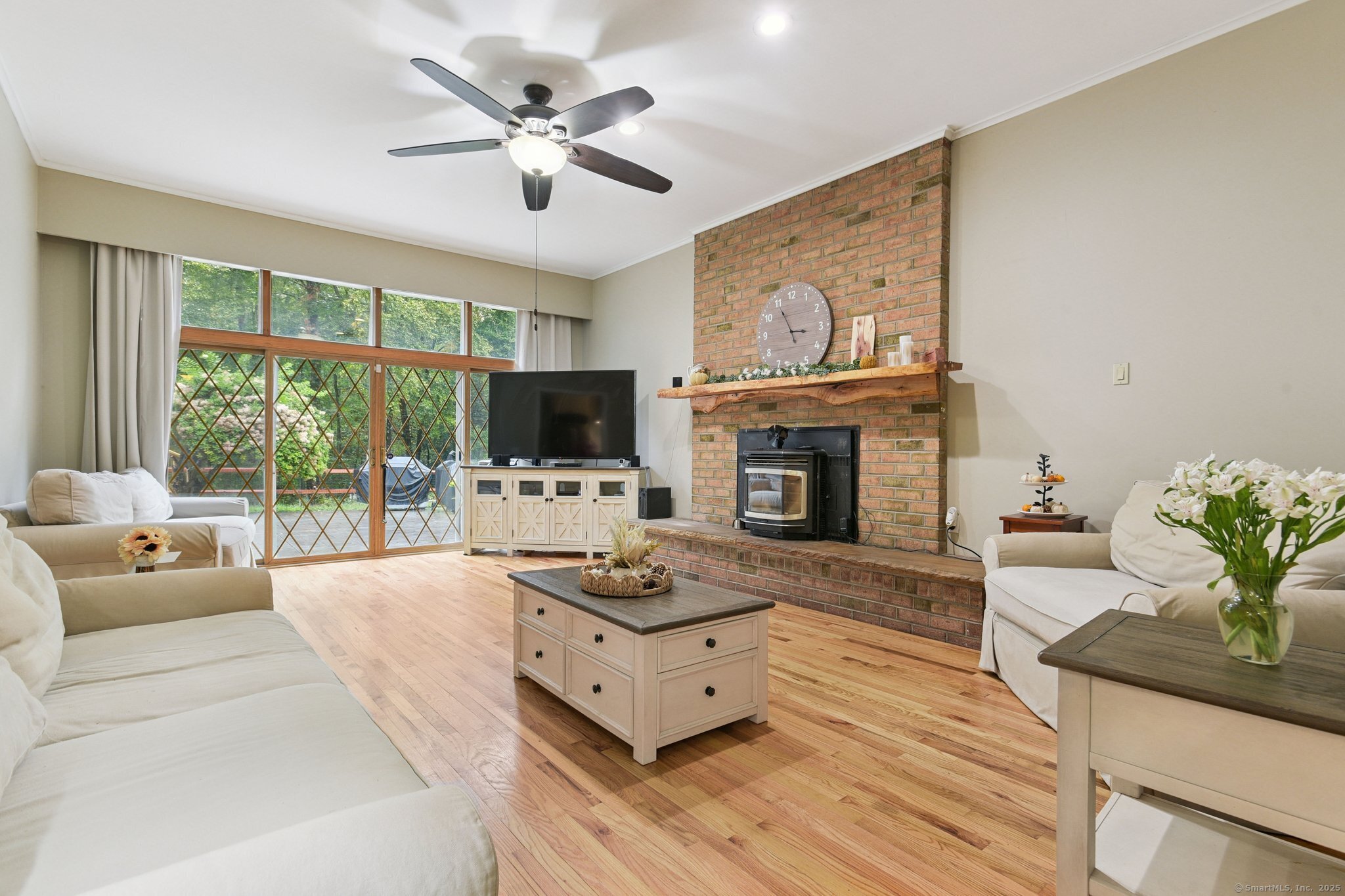 153 Meeting House Road