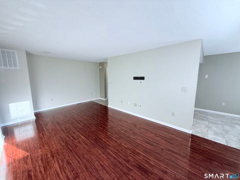 Tiny photo for 365 Mather Street #APT 92, Hamden, CT 06514 (MLS # 24152421)