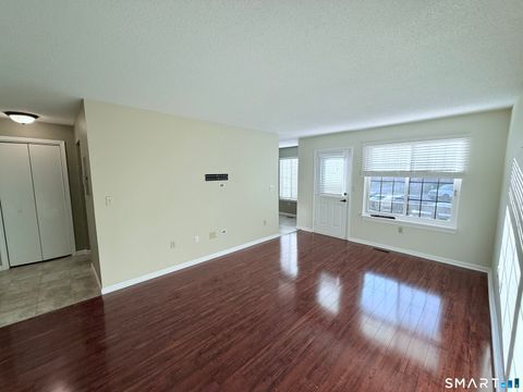 Tiny photo for 365 Mather Street #APT 92, Hamden, CT 06514 (MLS # 24152421)