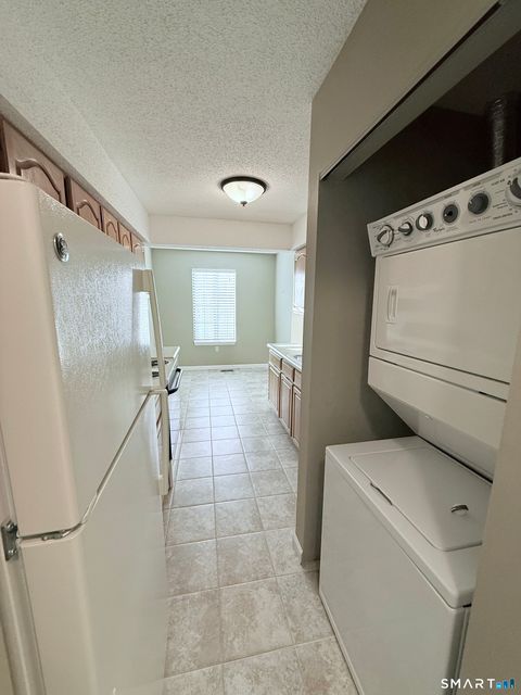 Tiny photo for 365 Mather Street #APT 92, Hamden, CT 06514 (MLS # 24152421)
